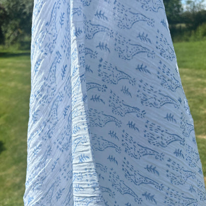 WooWoo Muslin Swaddle - Blue Giraffe